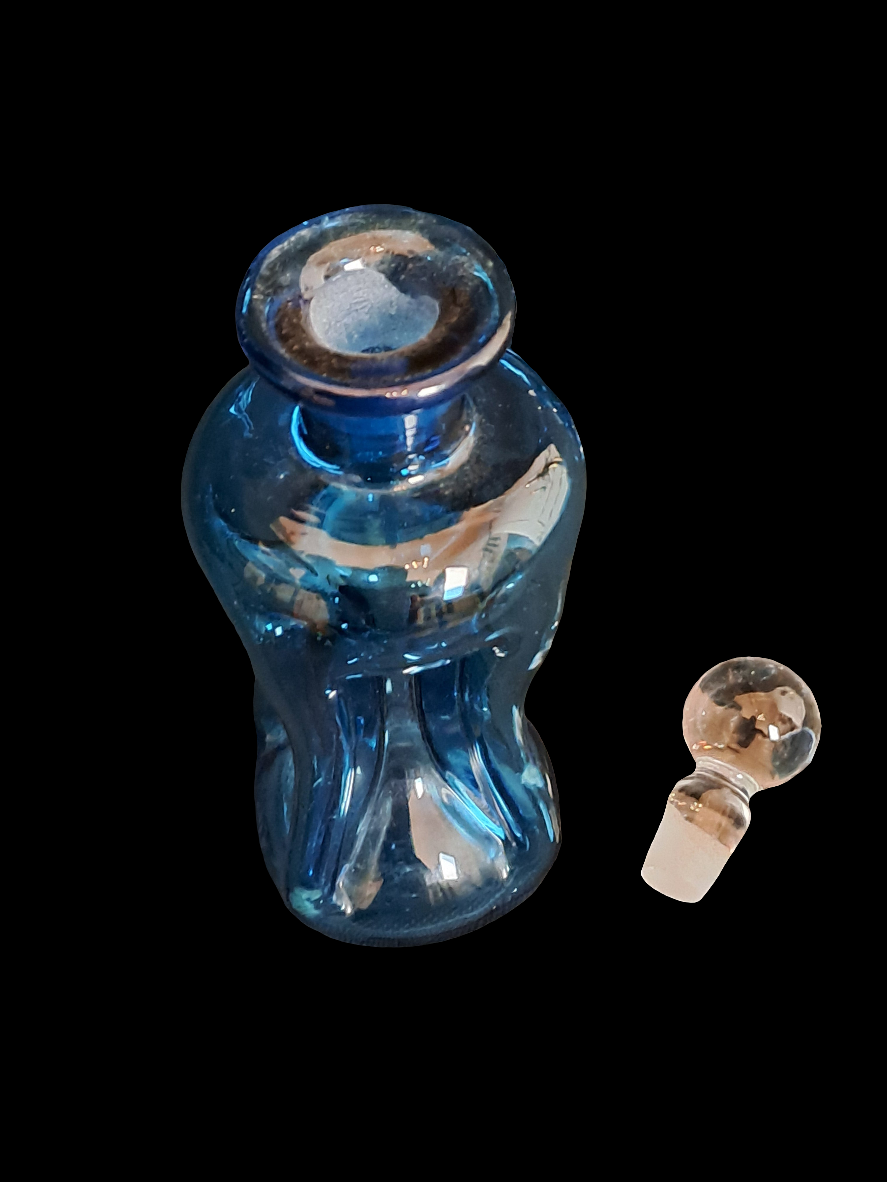 Envelope Carafe