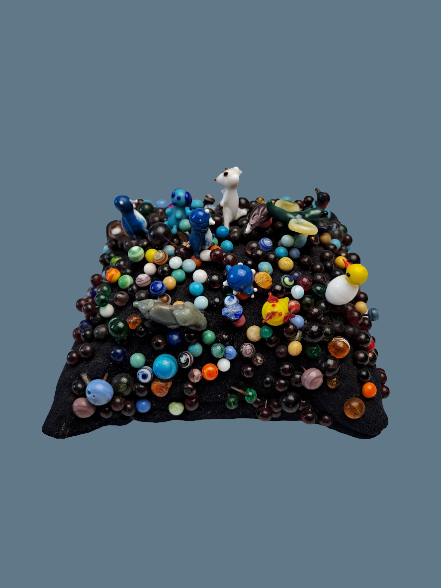 Vintage Pins/ Hat Pins Cushion - Nipsenåls Pude