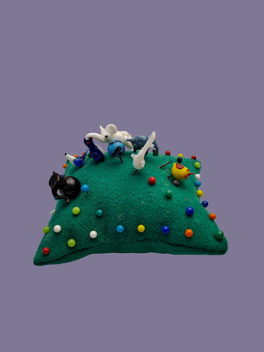 Vintage Pins/Hat Pins Cushion-Nipsenåls Pude