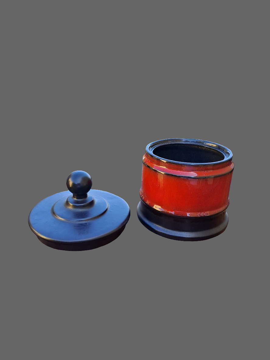 German Cheramic Jar / Tysk Lågkrukke i Keramik
