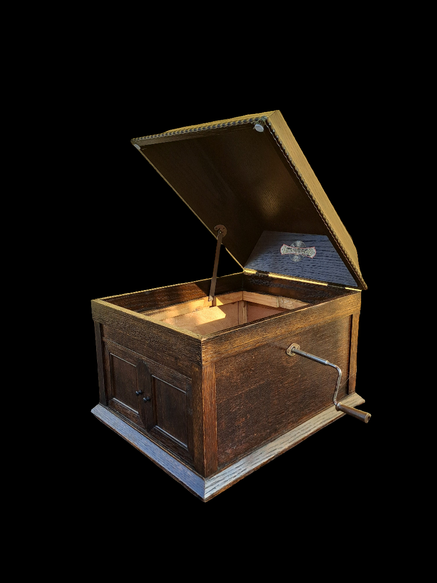Antique Wooden Box for Record Player/Antik Træ-kabinet til Gramofon