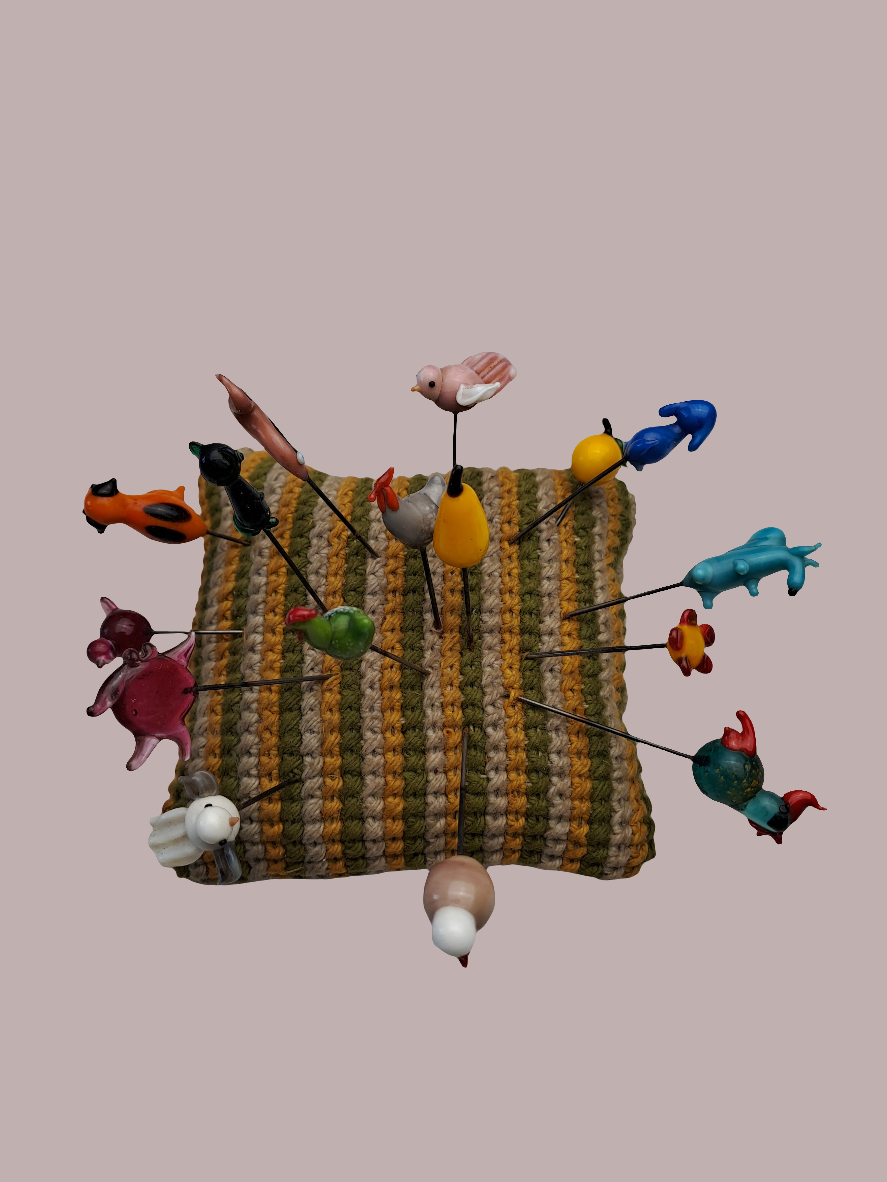Vintage Pins/Hat Pins Cushion-Nipsenåls Pude