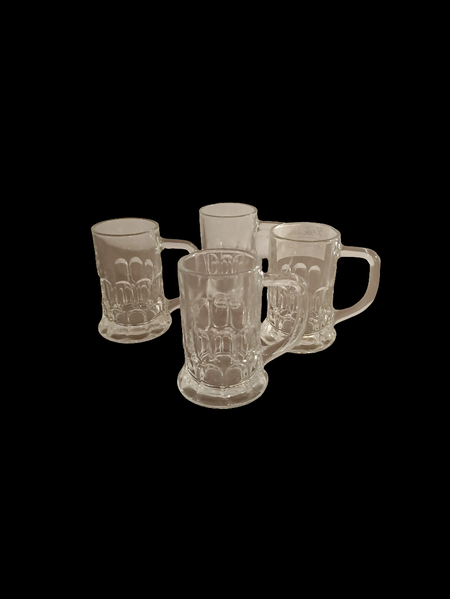 Liqueur Glasses formed as Beer Mugs/Likørglas udformet som Ølkrus