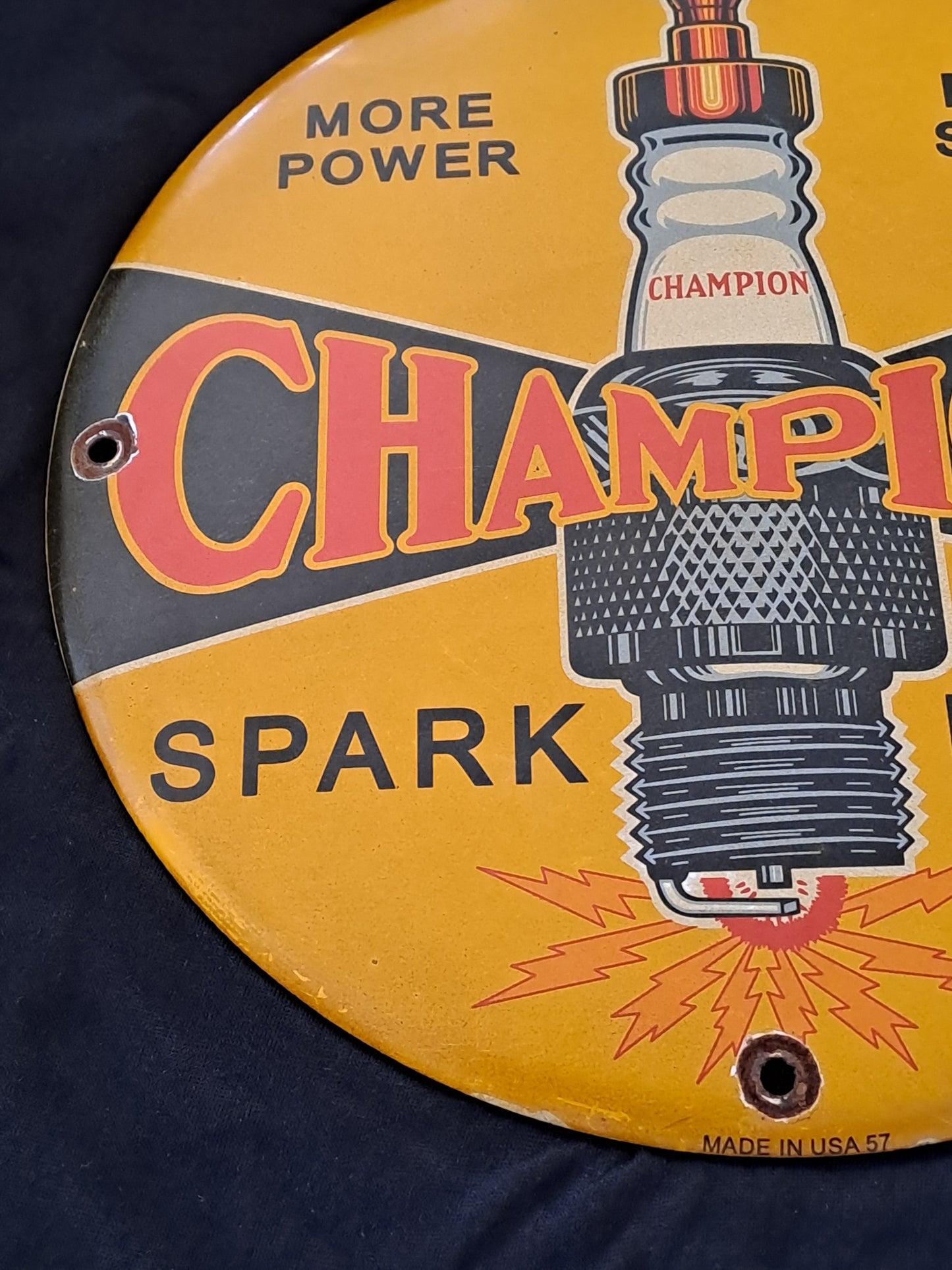 Champion Spark Plugs Enamel Sign / Champion Spark Plugs Emaljeskilt