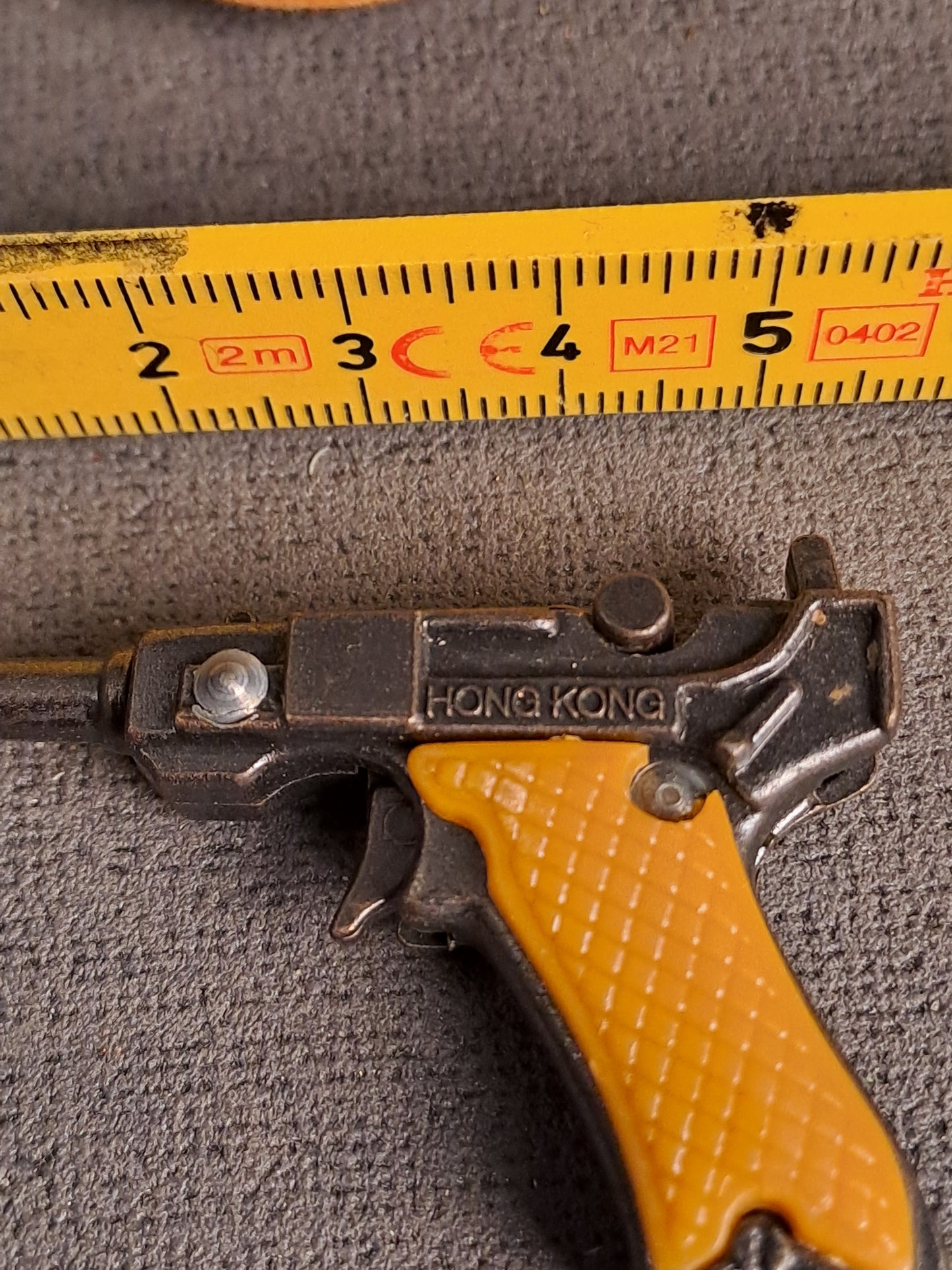 Key Ring Mini Revolver in Holster 1970's / Nøglerings Revolver i Hylster 1970'erne