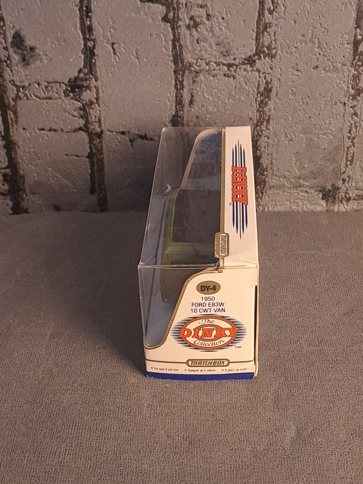 The Dinky Collection 1950 Ford Van