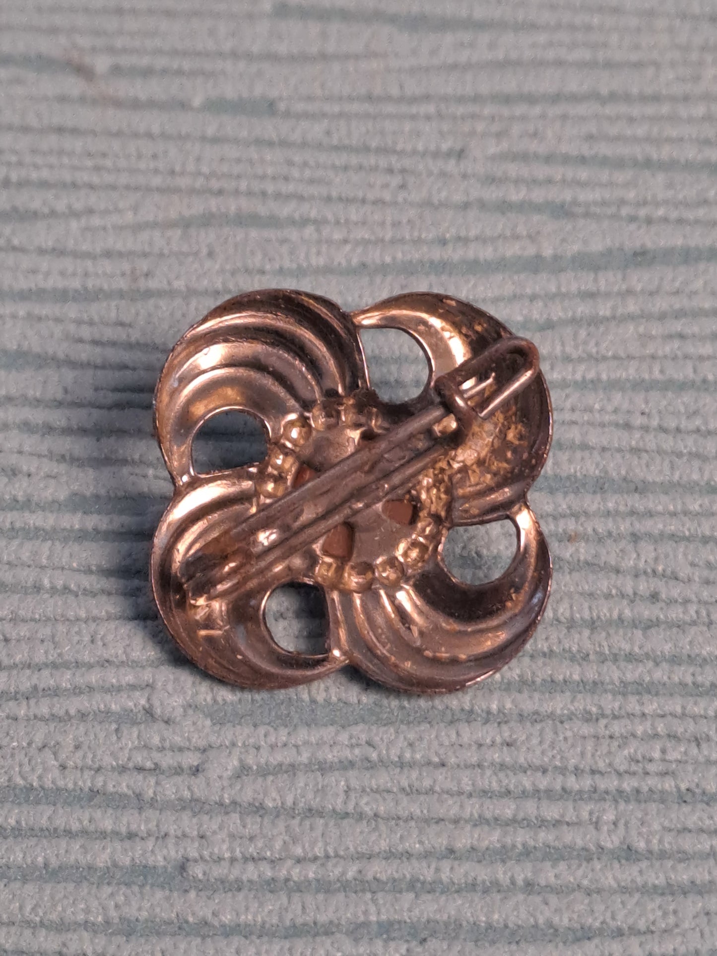 WW2 WHW Sonnenrad Blume Rare / WW2 WHW Hagekors Blomst Sjælden