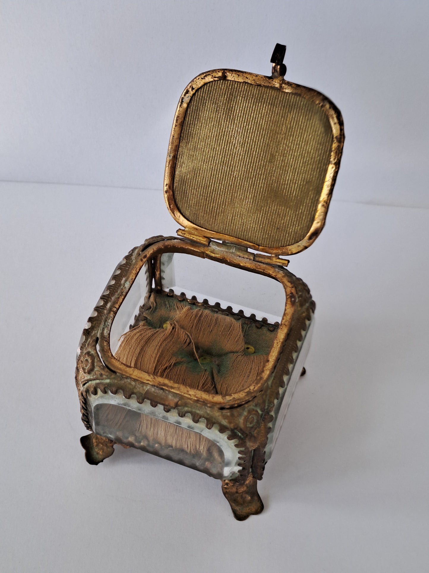 French Antique Ormolu Jewelry Box / Fransk Antik Ormolu Smykkeskrin