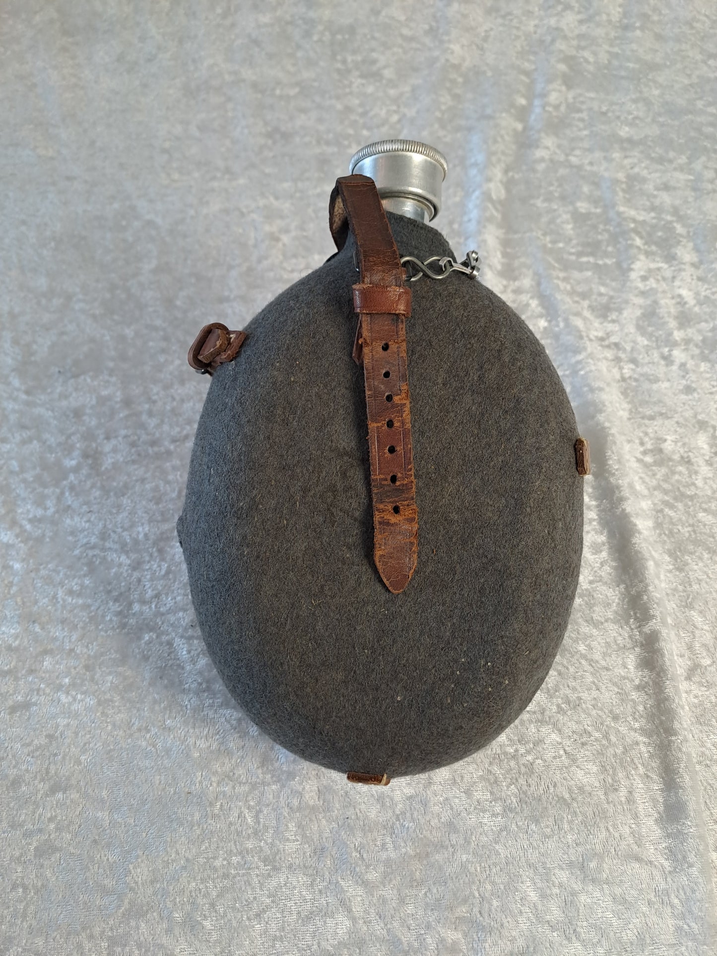 WW2 German Heer Water Bottle / WW2 Tysk Feltflaske
