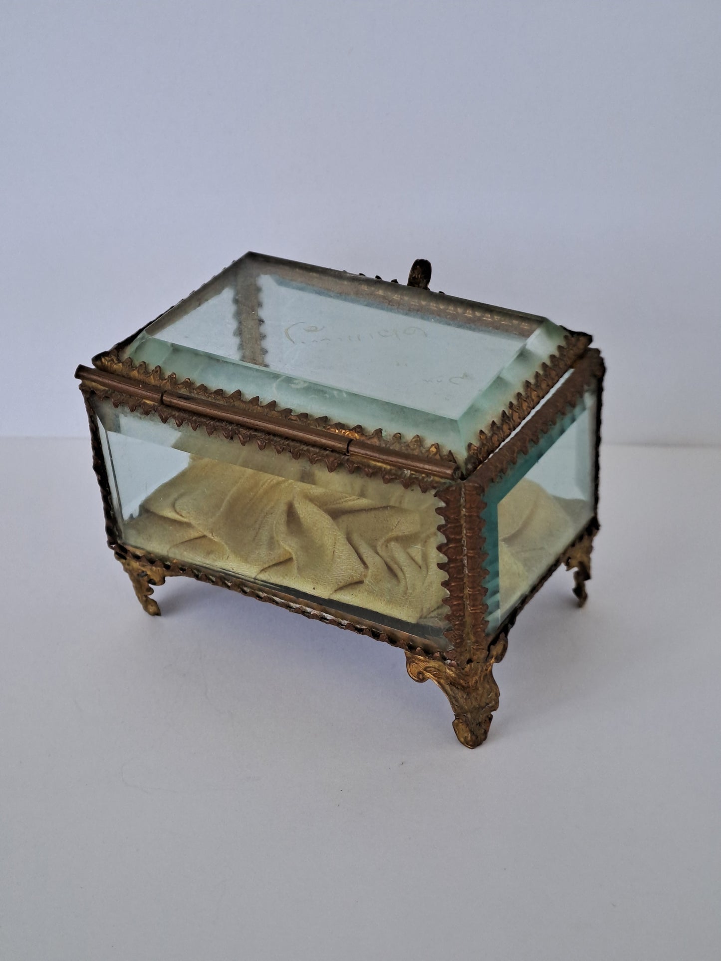 French Antique Ormolu Jewelry Box / Fransk Antik Ormolu Smykkeskrin