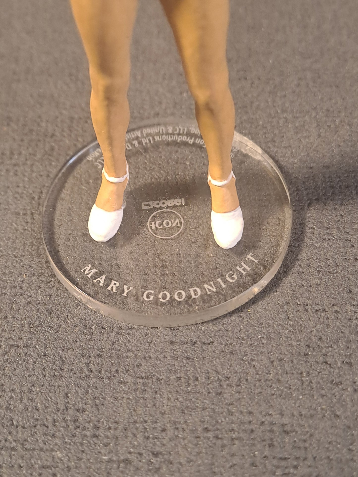 James Bond 007 Mary Goodnight Britt Ekland Figure Corgi Icon 1998
