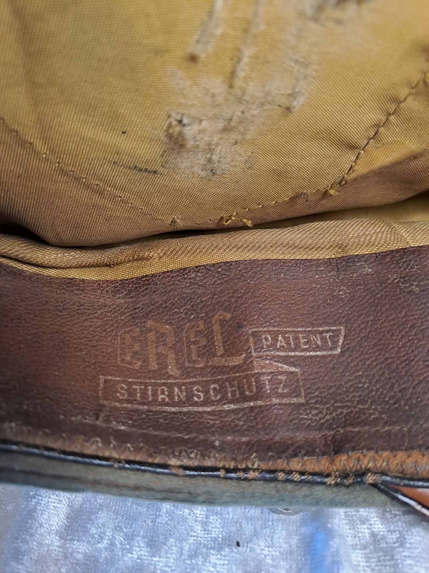 WW2 German Officer Cap with swedish Eagle/ WW2 Tysk Officers kasket med svensk Ørn