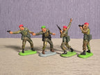 Britains Super Deetail Faldskærmssoldater / Paratroopers Red Barets