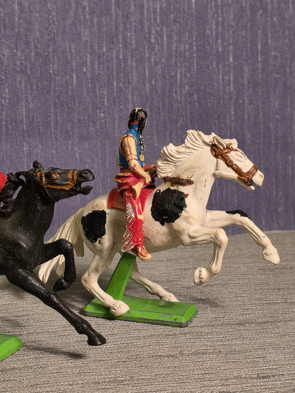 Britains Deetail Indianere på Hest  / Indians on Horse