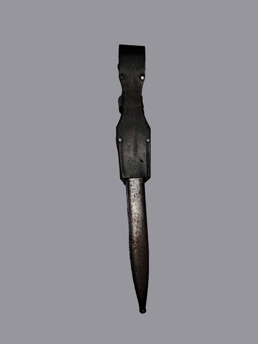 WW2 K98 German Bayonet with Sword Case / WW2 K98 Tysk Bajonet m/ sværdtaske