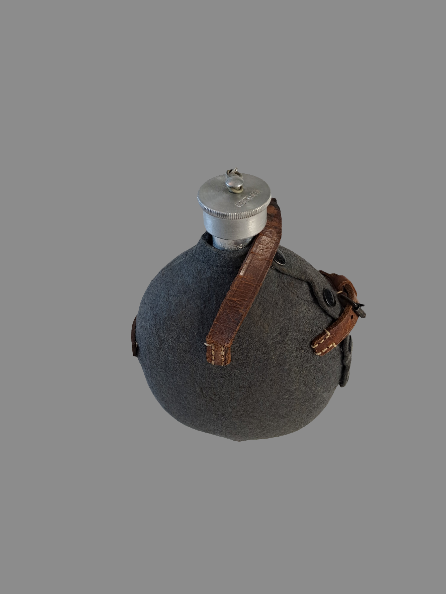 WW2 German Heer Water Bottle / WW2 Tysk Feltflaske