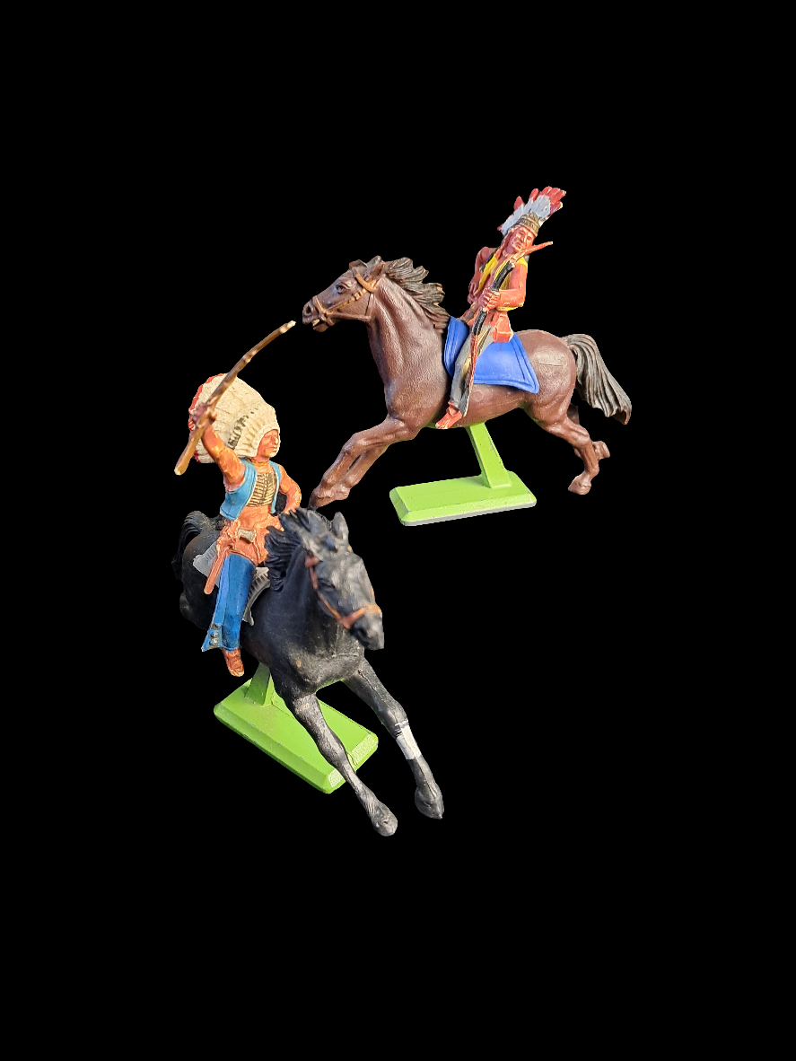 Britains Deetail. Indians on Horse.