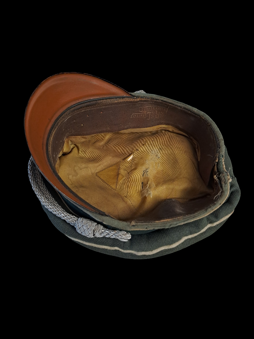 WW2 German Officer Cap with swedish Eagle/ WW2 Tysk Officers kasket med svensk Ørn
