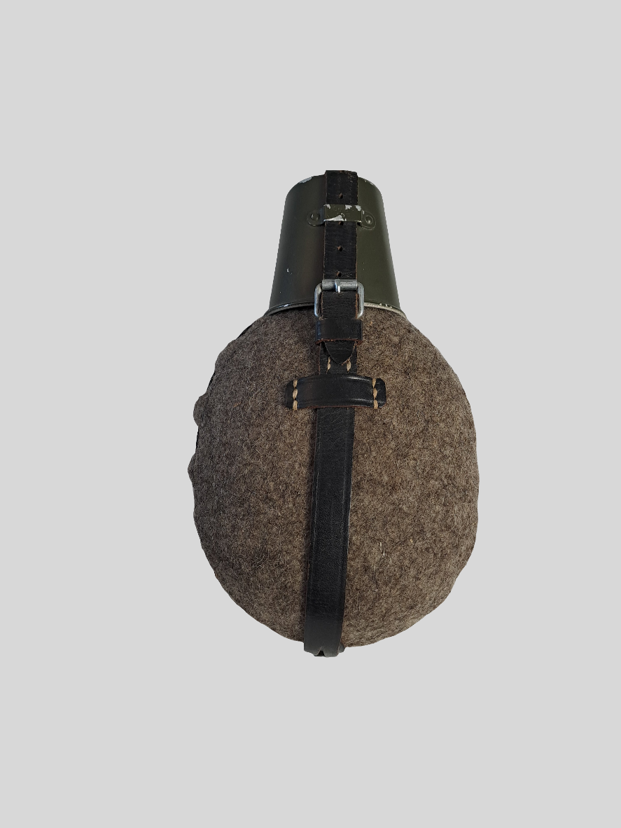 WW2 German Water Bottle / WW2 Tysk Feltflaske