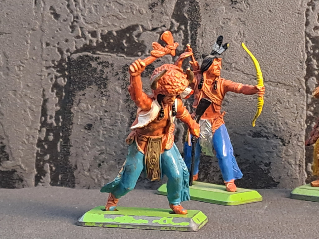 Britains Deetail Indians x4