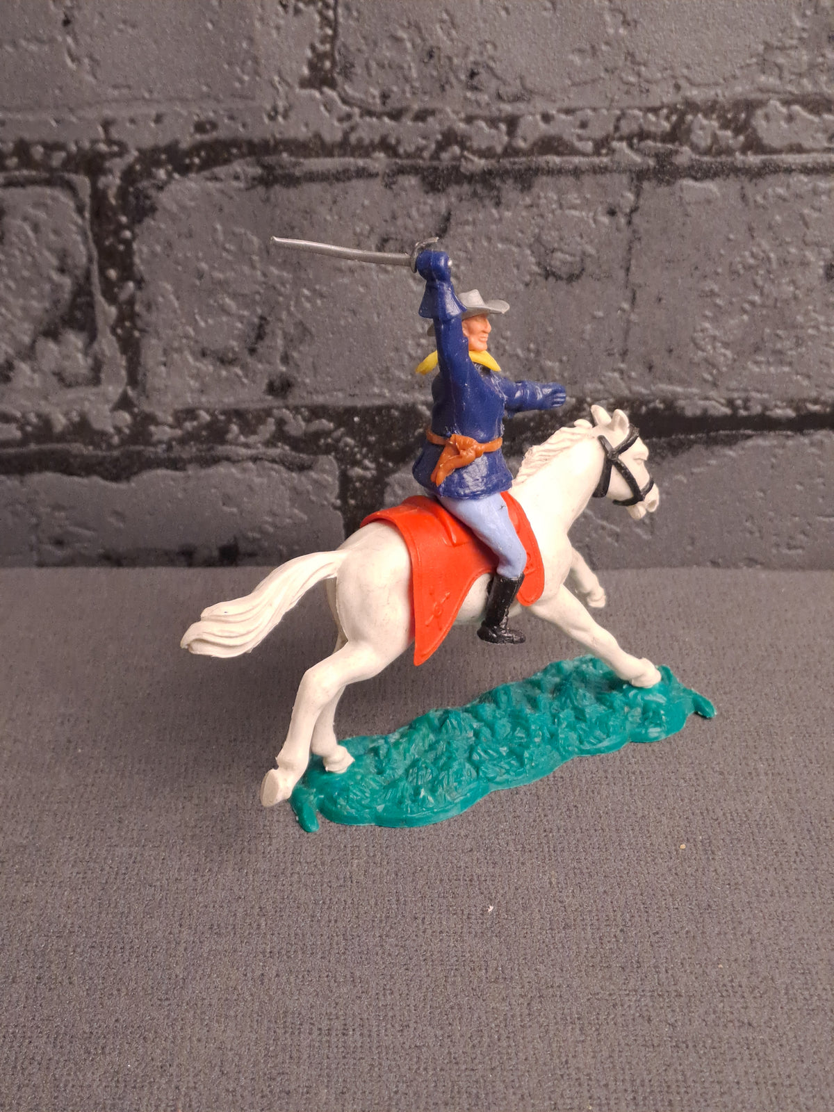 Timpo Toys U.S. Cavalry Officer on Horse / Timpo Toys Kavaleri Officer på Hest