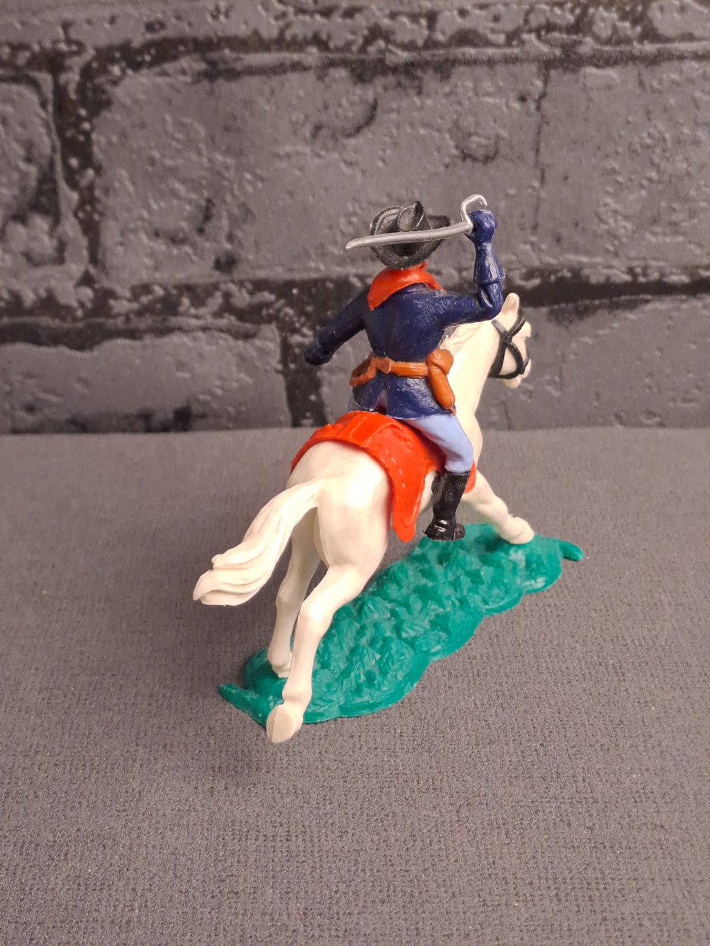 Timpo Toys U.S Kavaleri Officer  on Horse / Timpo Toys U.S Kavaleri Officer på Hest