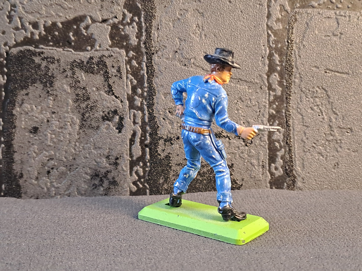 Britains Deetail Cowboys on Horses and More / Britains Deetail Cowboys på Heste og Mere