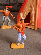 Timpo Toys Teepee and Indians