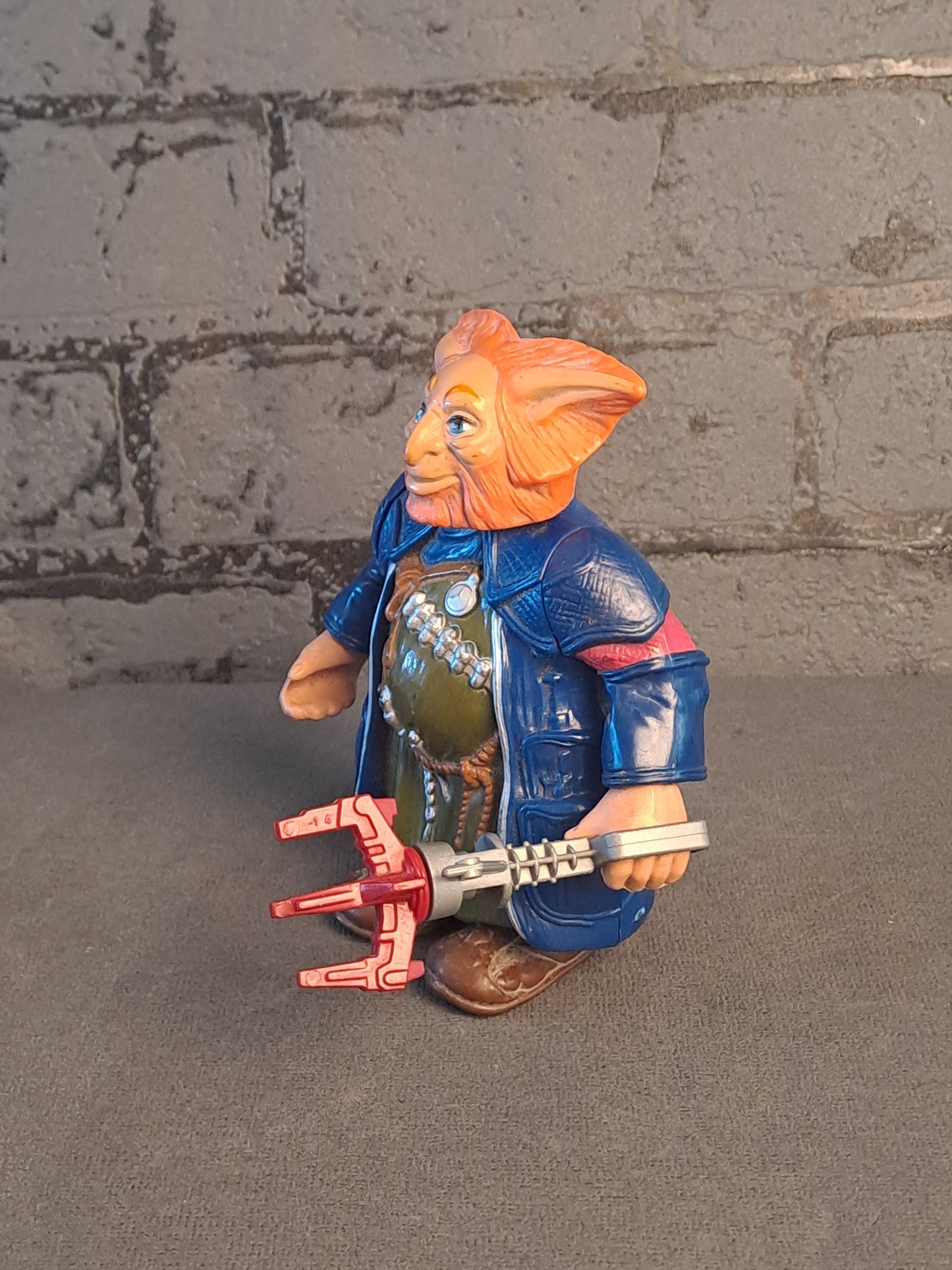 Masters Of The Universe Gwildor with The Cosmic Key