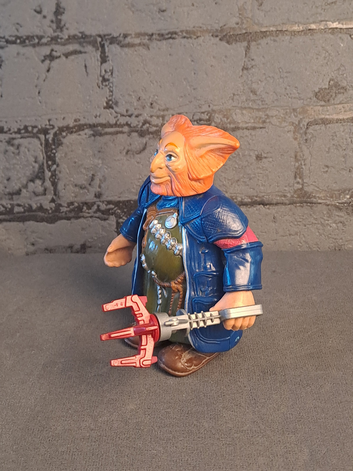 Masters of the Universe Gwildor with the Cosmic Key