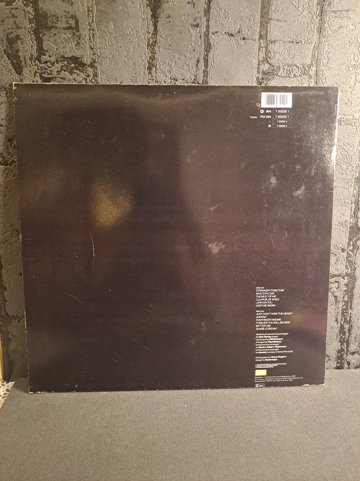 Cliff Richard Stronger 1989