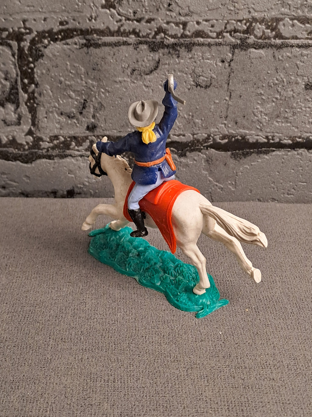 Timpo Toys U.S. Cavalry Officer on Horse / Timpo Toys Kavaleri Officer på Hest