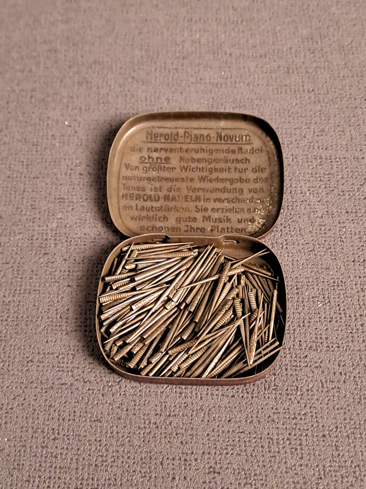 Antique Gramophone Needles 1920s