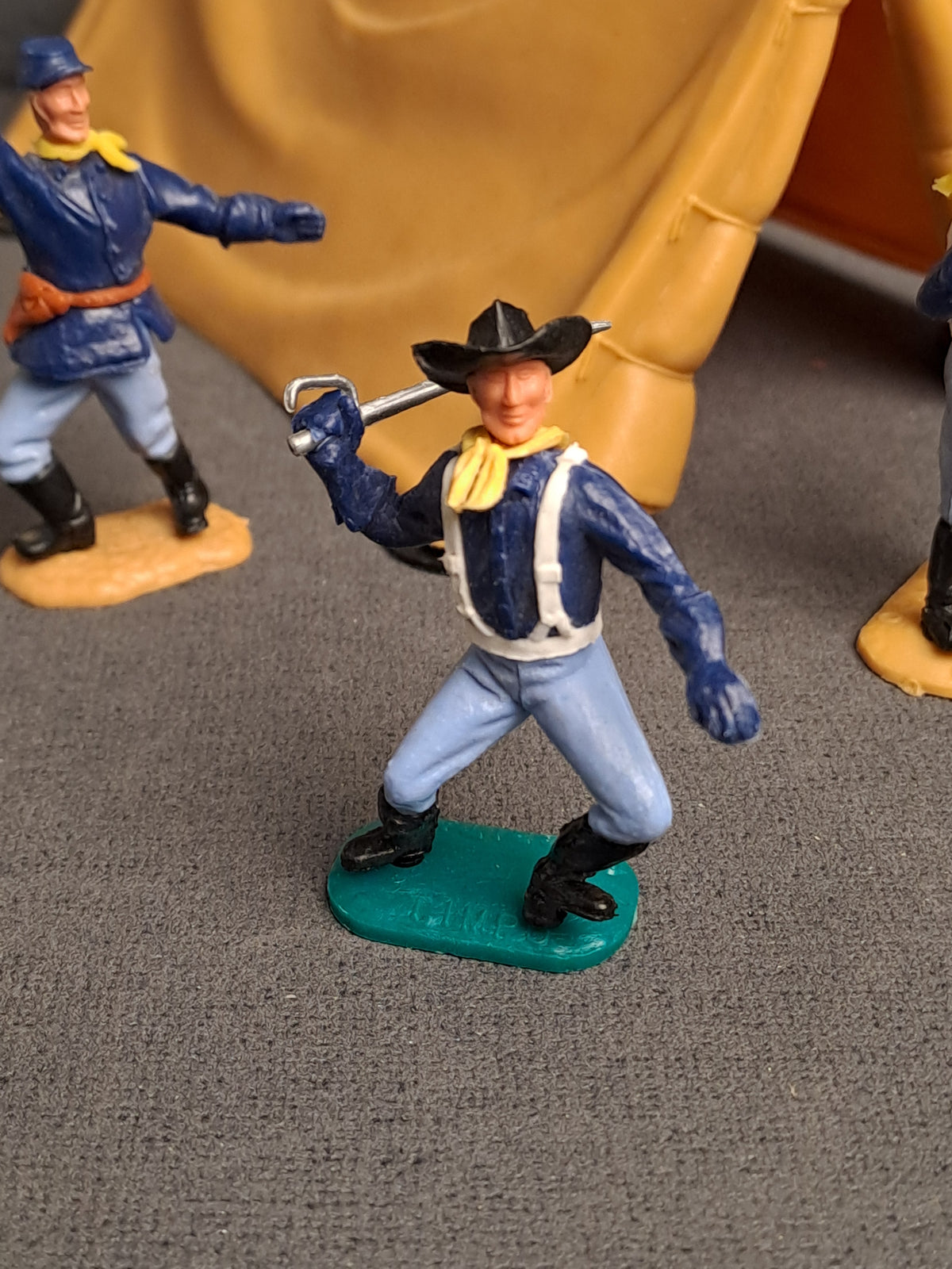 Timpo Toys Civil War Soldiers with Tent