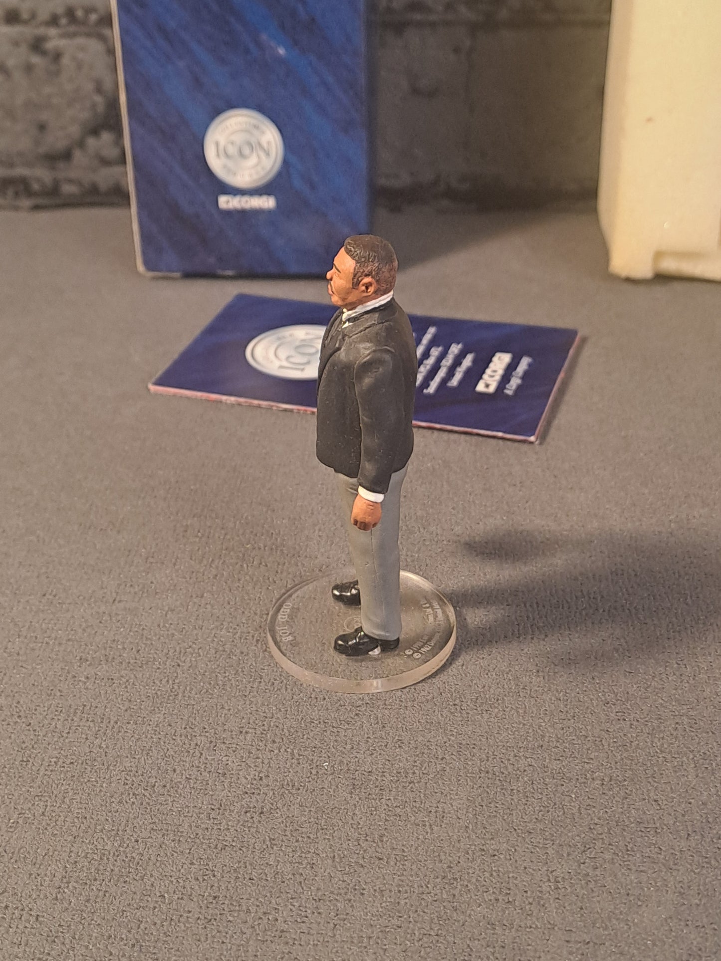 James Bond 007 Odd Job Figure Corgi Icon 1999