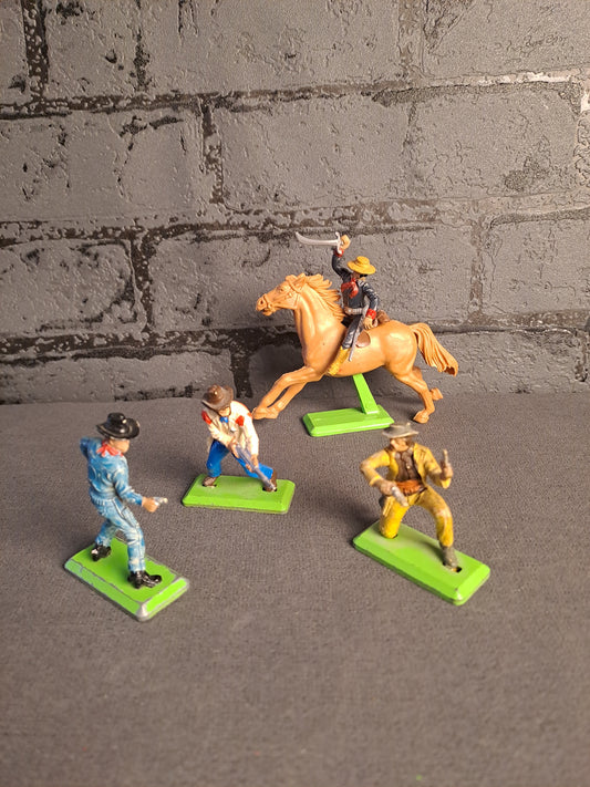 Britains Deetail Cowboys x4