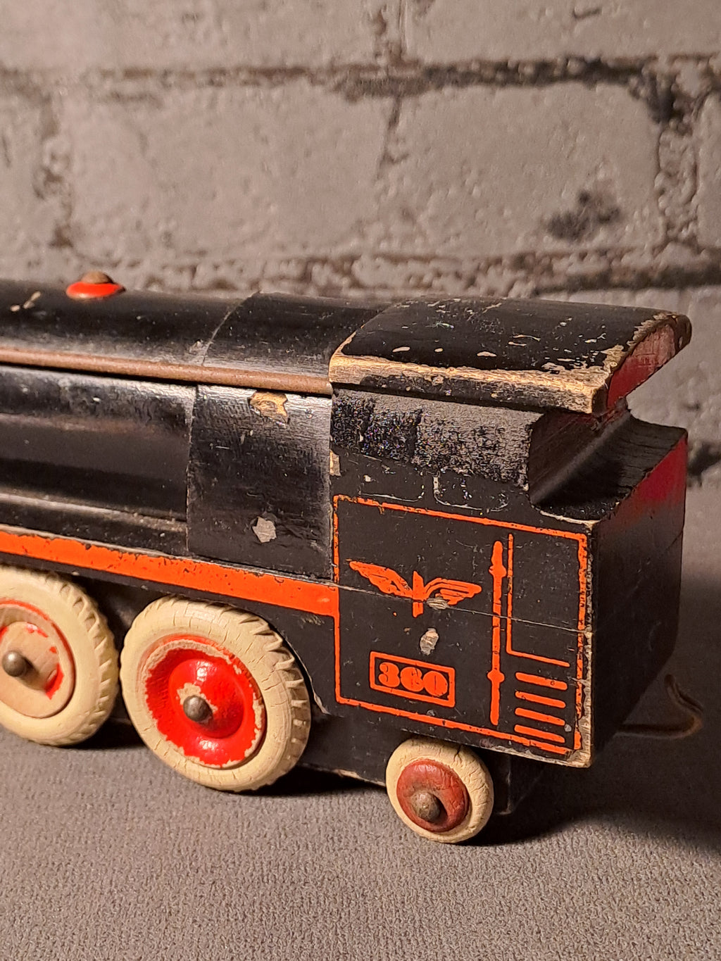 Hanse Locomotive and Wagon Wood Denmark 1950-1959 / Hanse Lokomotiv og Vogn Danmark 1950-1959