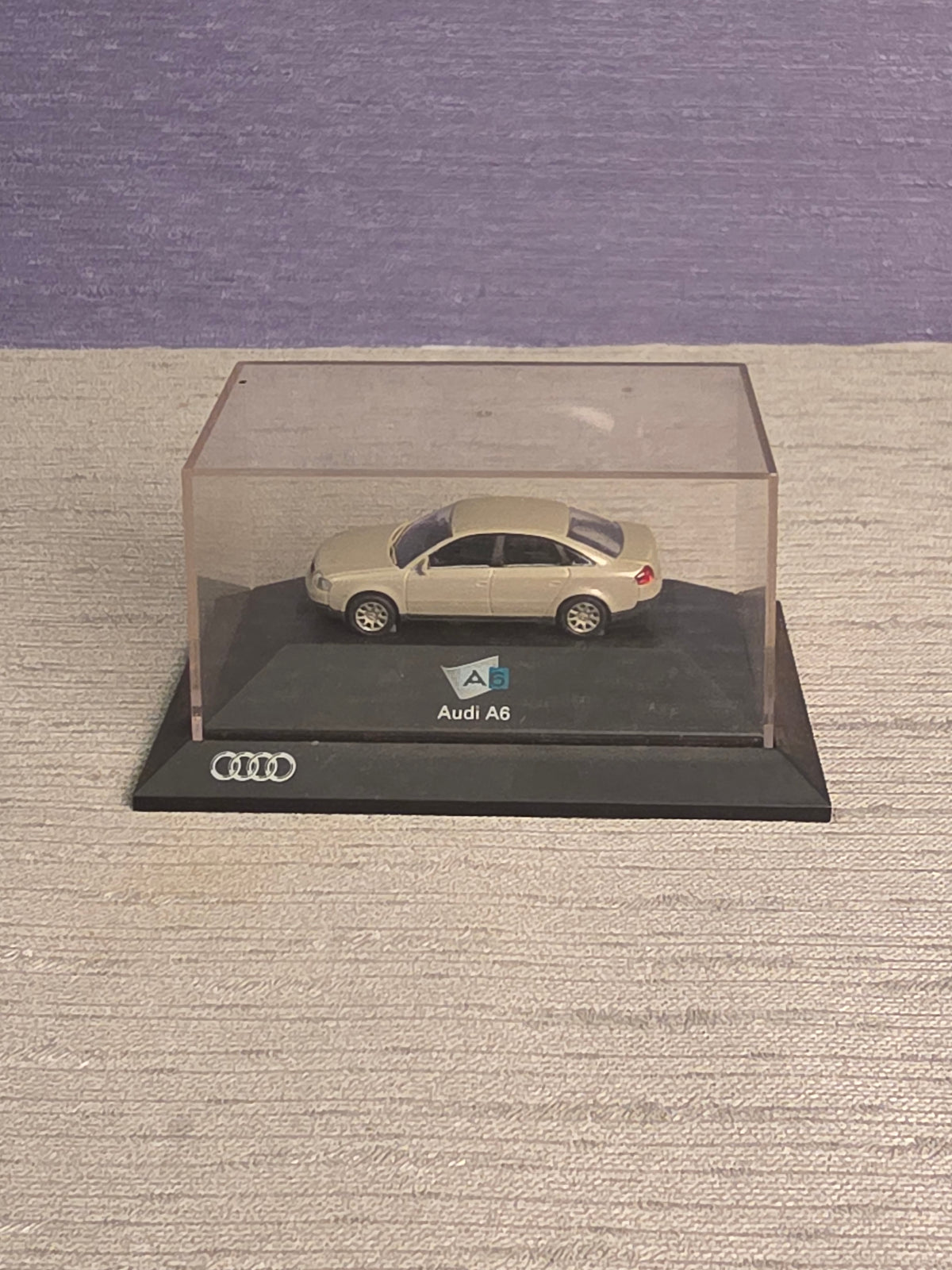 Audi A6 Modelbil