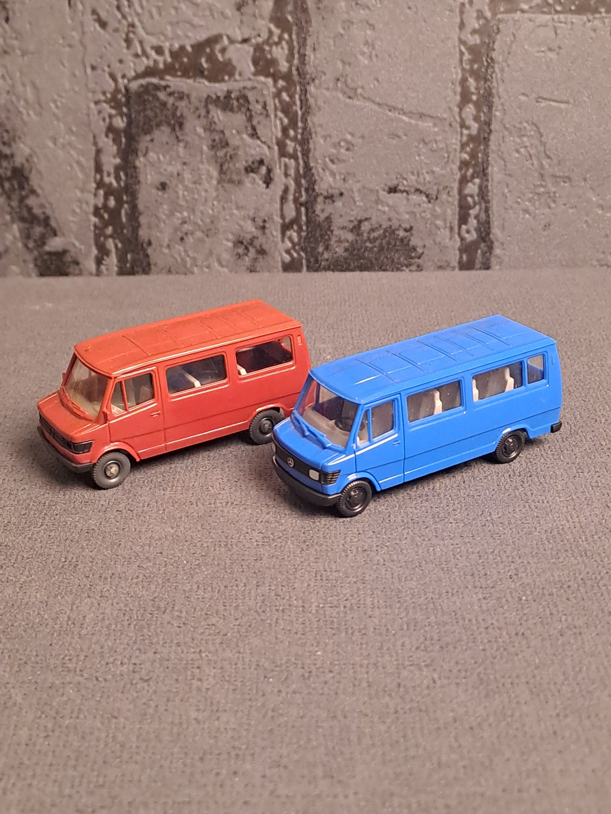 Wiking Mercedes x2