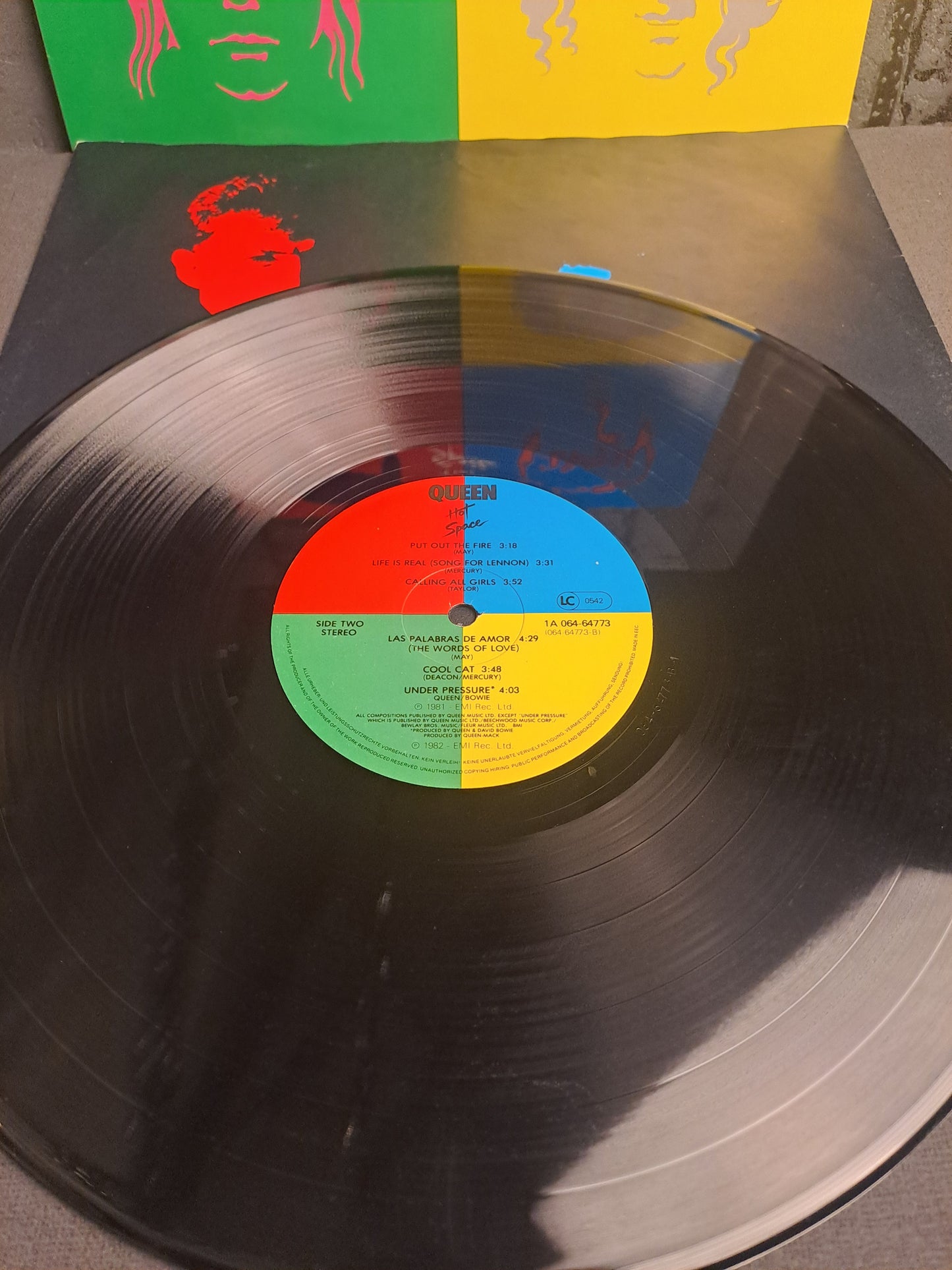 Queen Hot Space 1982