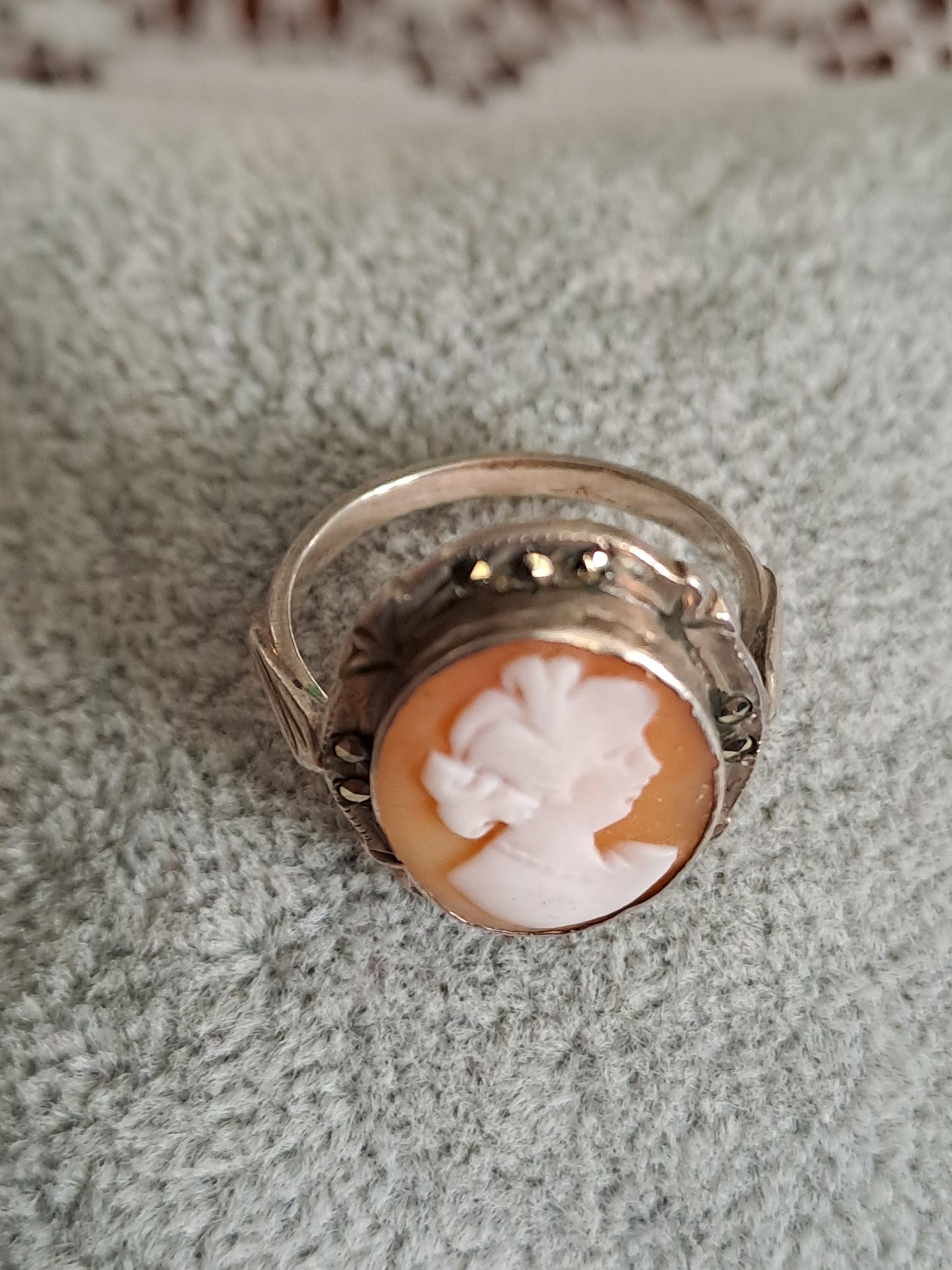 Antique 800 Silver and Carved Shell Cameo Ring