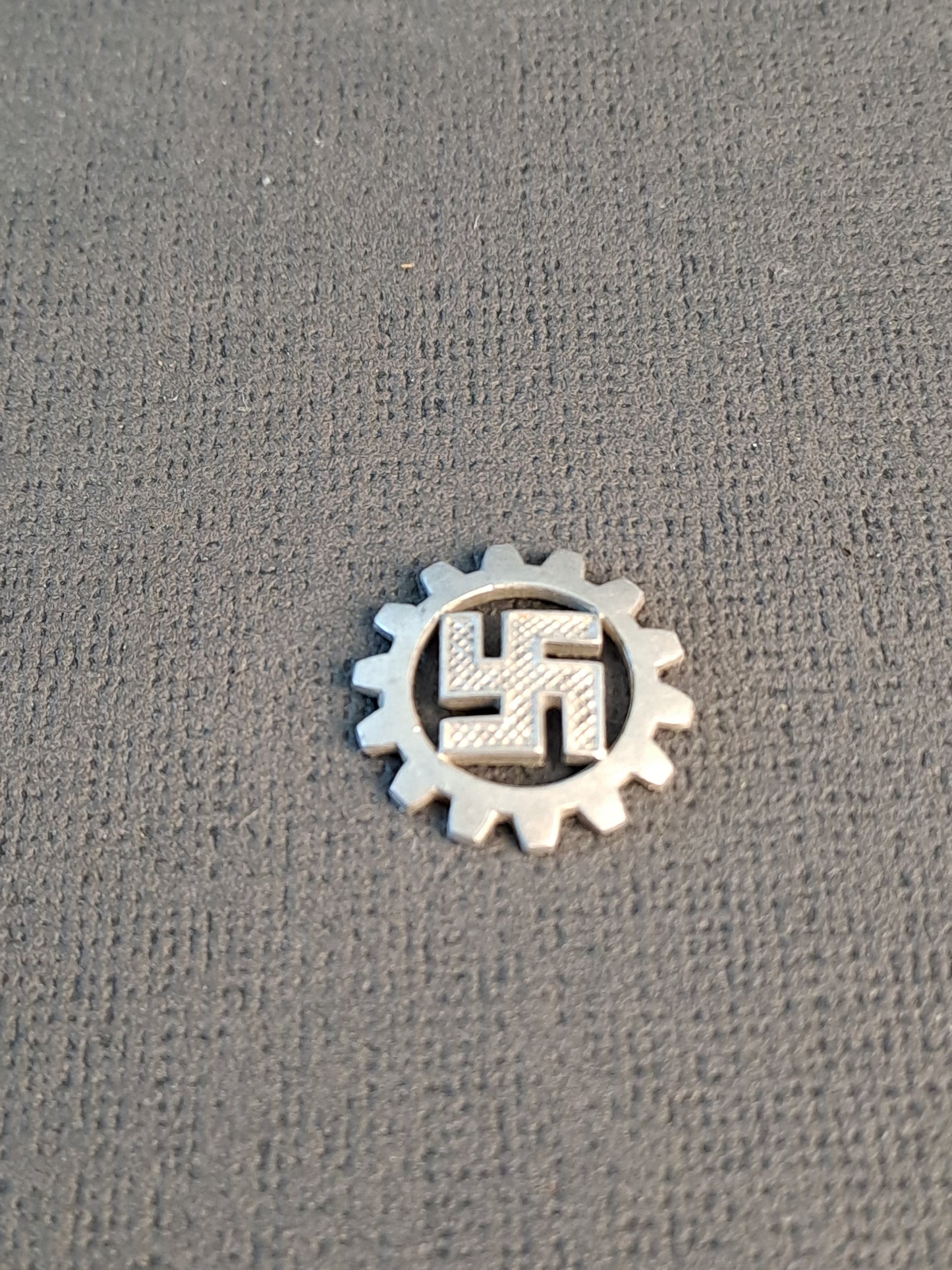 WW2 D.A.F. Badge