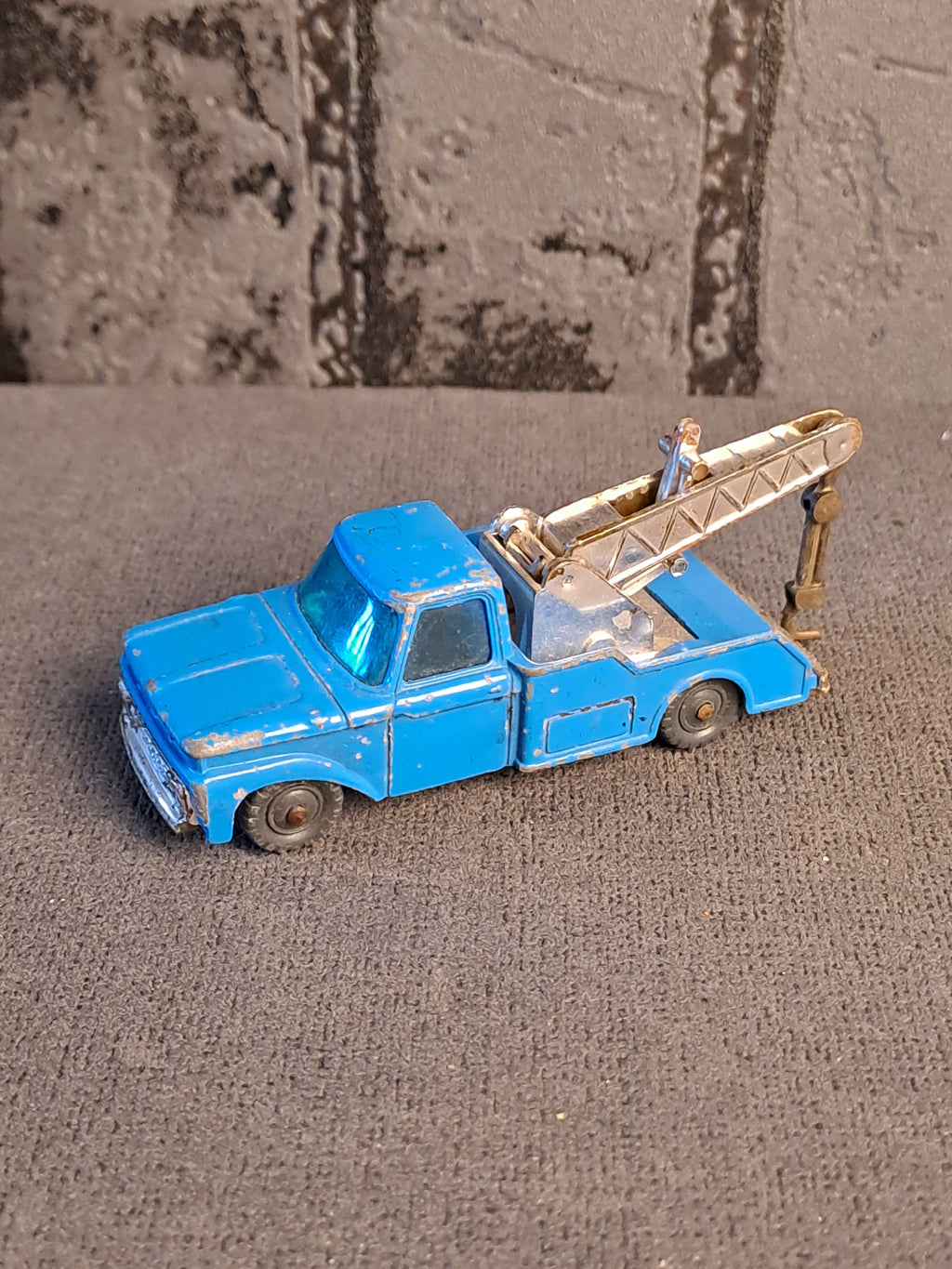 Husky Ford Truck