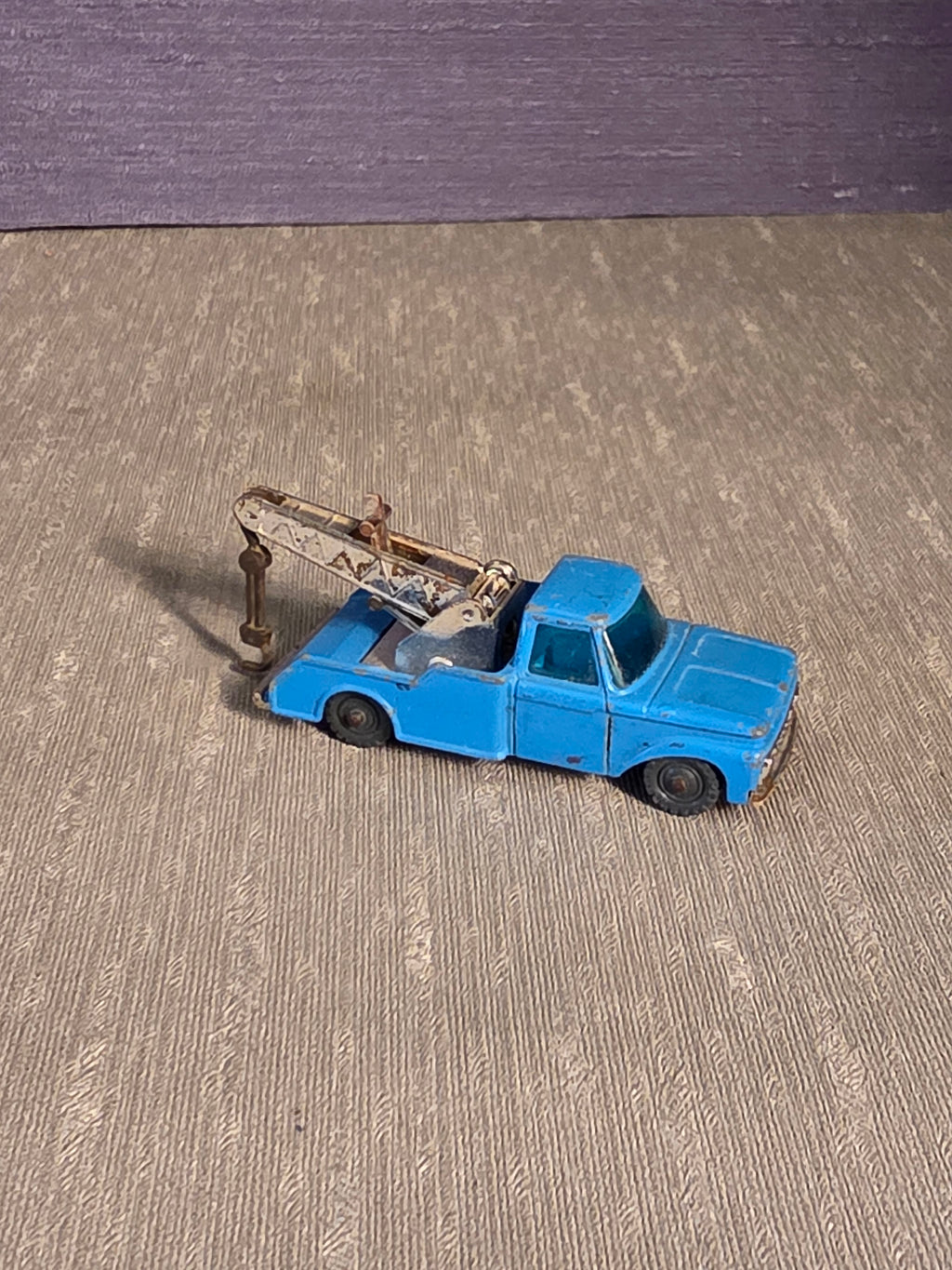 Husky Breakdown Truck