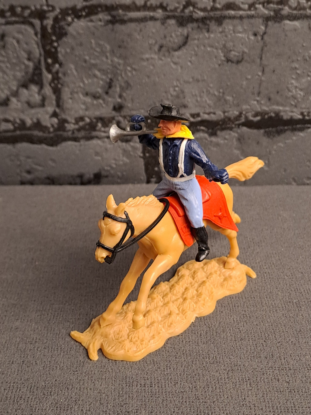 Timpo Toys U.S Cavalry Soldier on Horse / Timpo Toys U.S Kavaleri Soldat på Hest