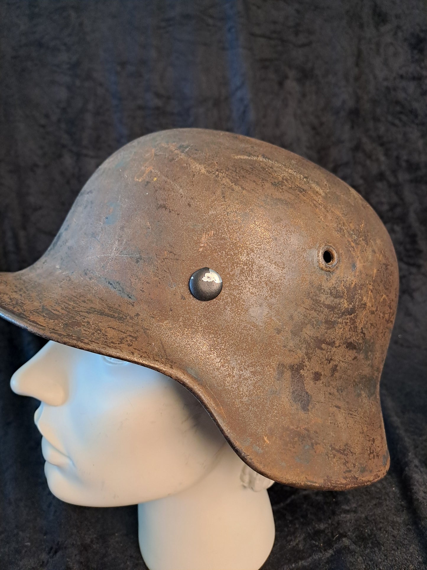 WW2 German Steel Helmet M40 / WW2 Tysk Stålhjelm M40