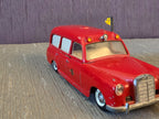 Tekno Mercedes-Benz 220S Ambulance