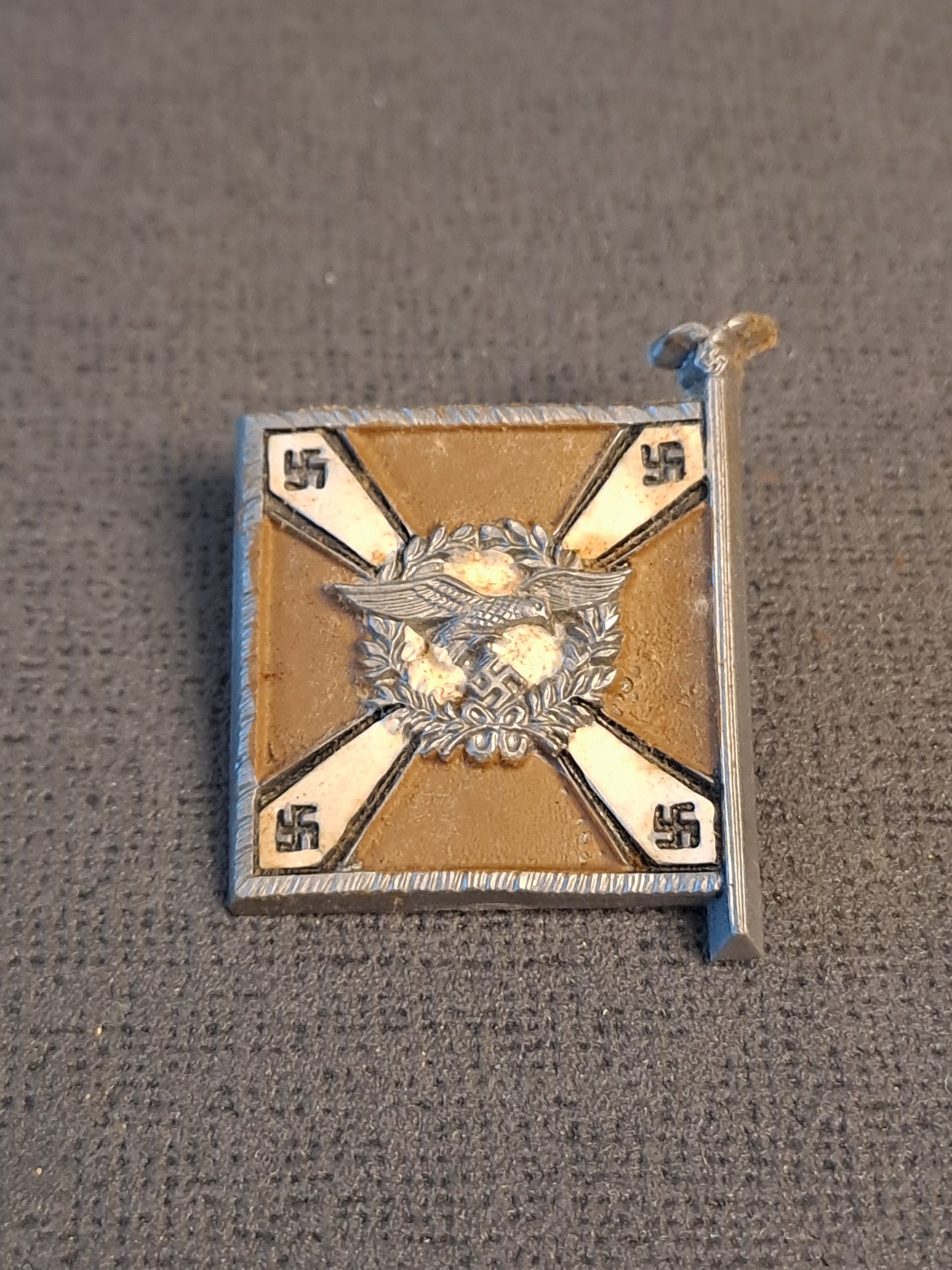 WHW Luft Nachtrichtentruppen Regiments Standarte