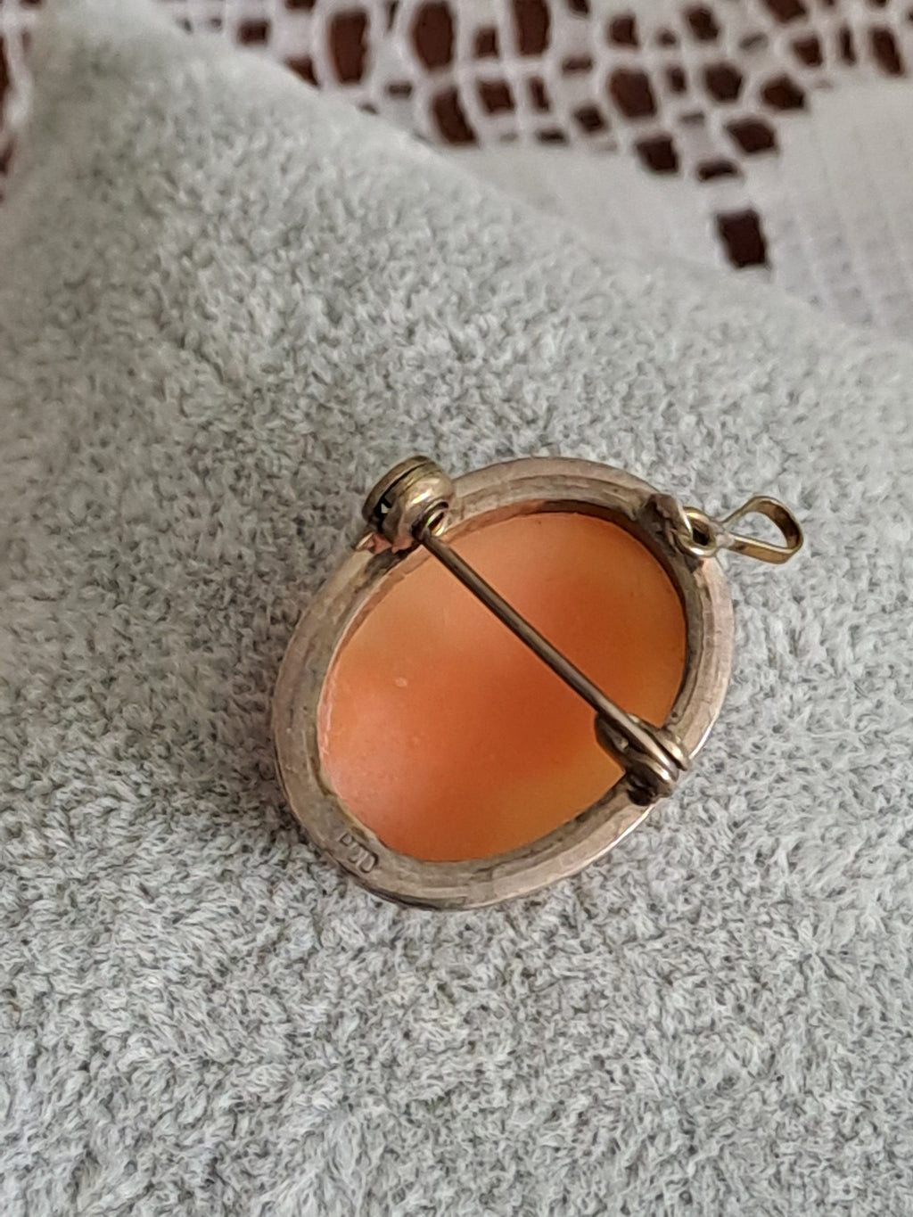 Antique 800 Silver Shell Carved Cameo Pendant/Brooch