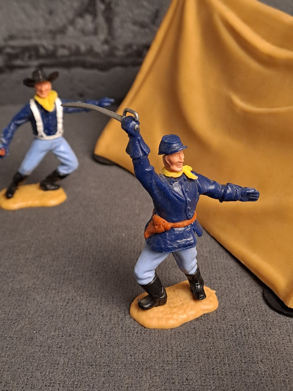 Timpo Toys Civil War Soldiers with Tent